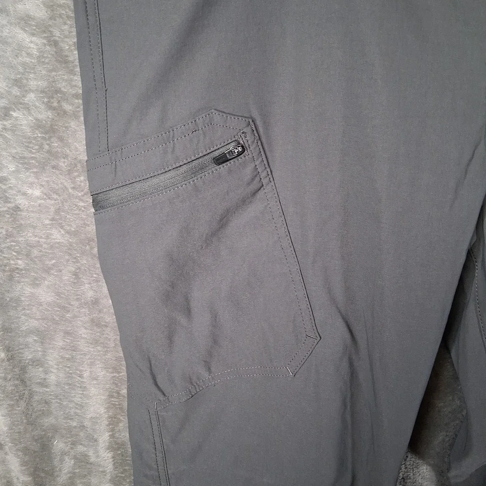 Eddie Bauer Rainier Cargo Pants Men Size 38x32 Gray Straight UPF DWR Fits 40x32